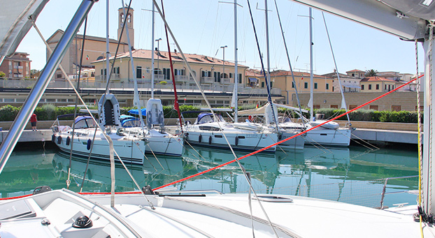 YACHT CHARTER TUSCANY